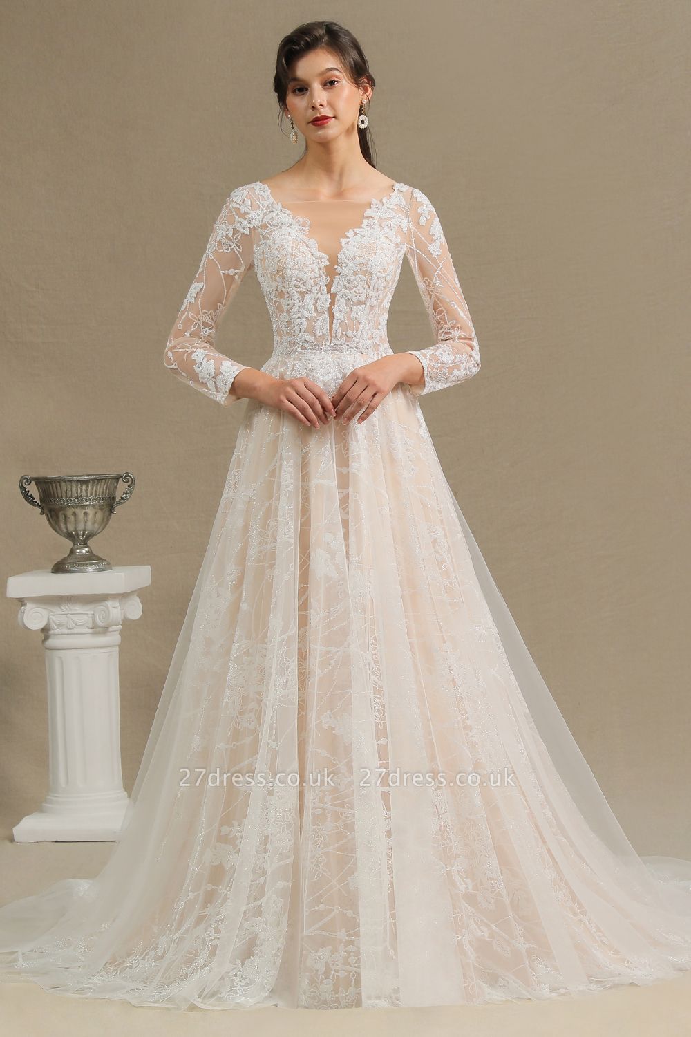 Elegant Lace Deep V-neck Wedding Dress Long Sleeve Floor Length Bridal Gowns