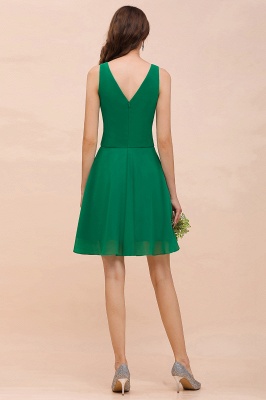 Chic Green Ruched Chiffon Short Bridesmaid Dress Sleeveless V-Neck Knee Length Wedding Party Dress_3