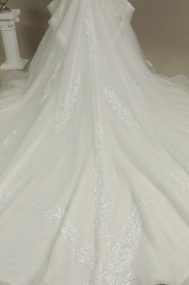 Luxury  Floral Lace Bridal Gown Crew Neck  Long Sleeves Wedding Dress_6