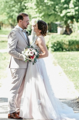 Stylish White Aline Wedding Dress Sleeveless Tulle Simple Bridal Dress with Lace Appliques_2