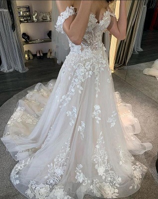 Elegant Off-the-Shoulder Tulle A-line Wedding Dresses Lace Appliques Bridal Dress with Sweep Train_3